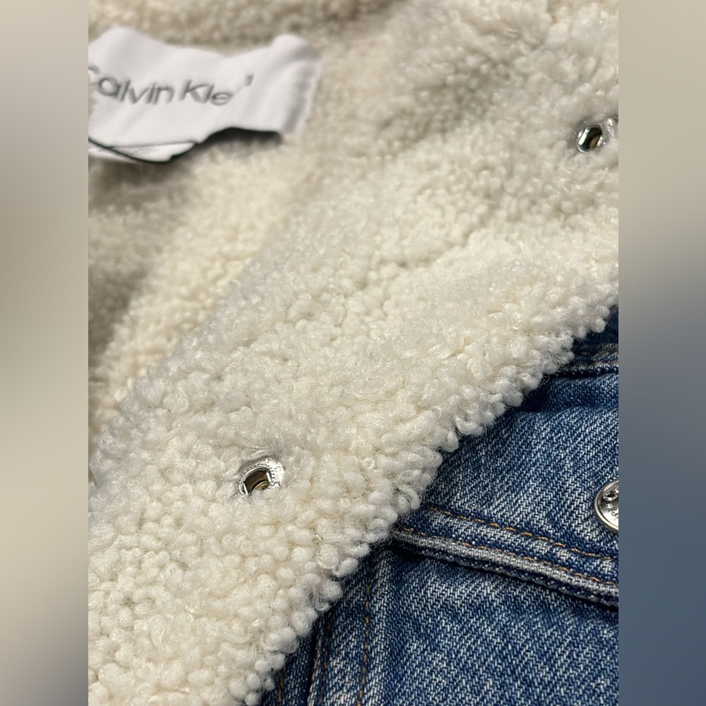 Calvin Klein Trucker Jacket in Casper Blue NWT - Picture 6 of 11